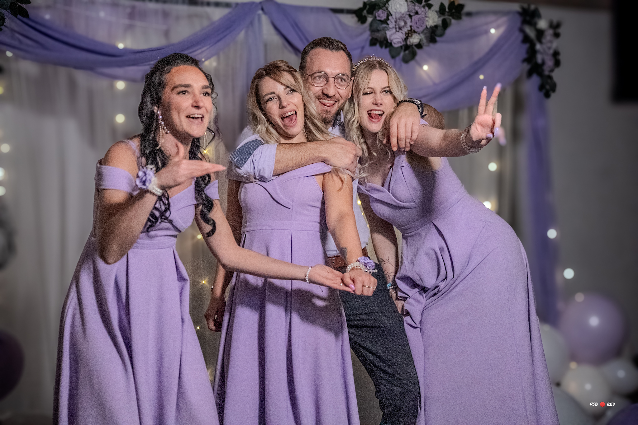 Fotobox macht immer Spass erst recht die XXL Fotobox von FSB.RED mit KI Gesichtserkennung