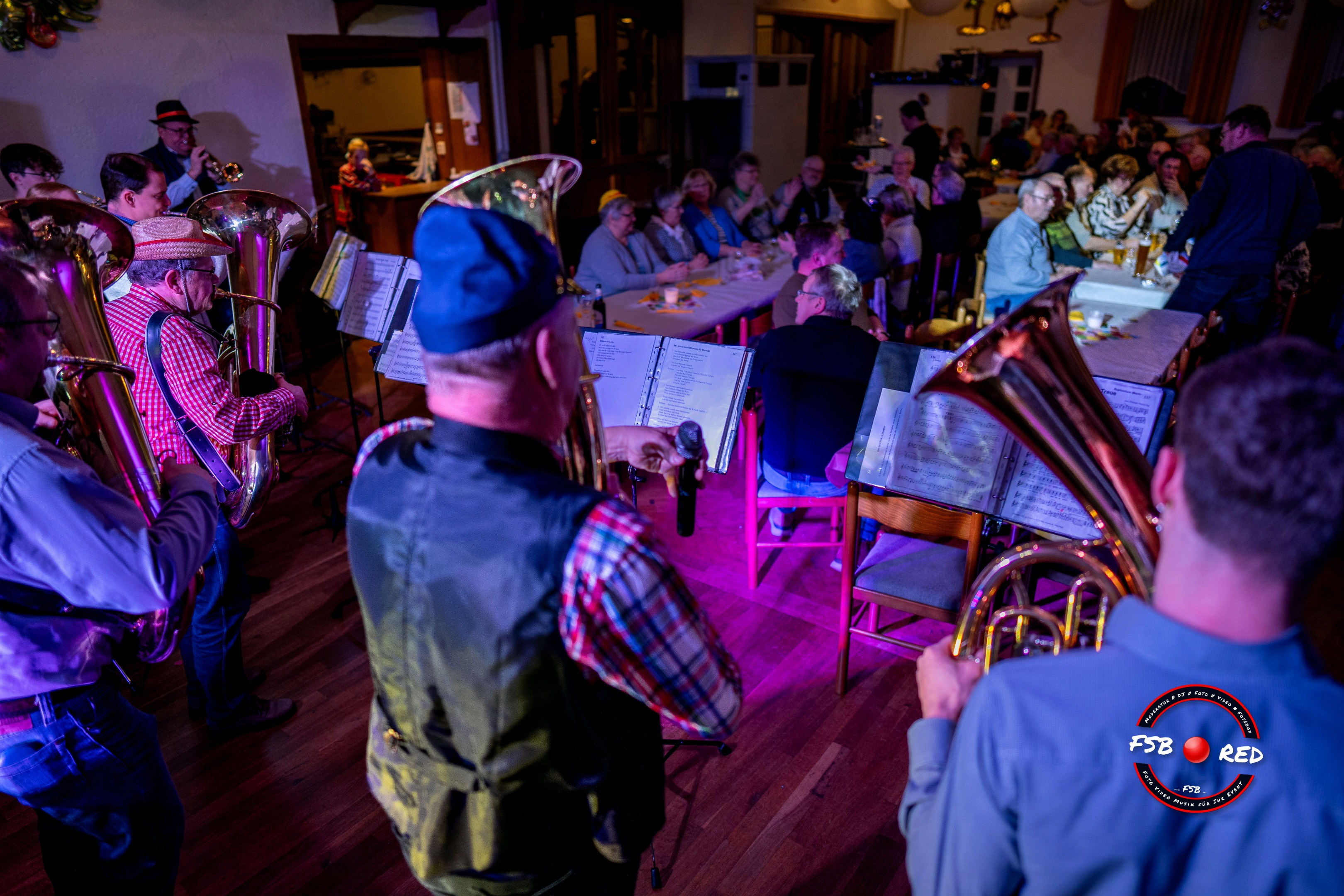 Blasmusik mit den Eichsfeld Musikanten - FSB RED - Dorfkrug Kirchohmfeld