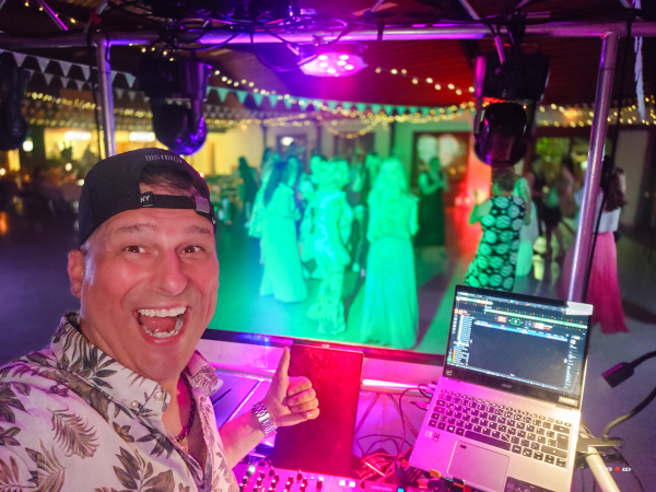 Matthias Becker, DeeJayBakerman, DJ, Hochzeitsfotograf, Filmemacher, Moderator, Entertainer