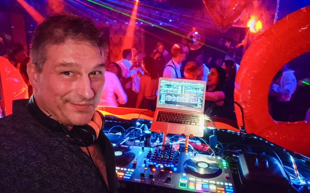 Profi-DJ, Clubsound & Event-Entertainment